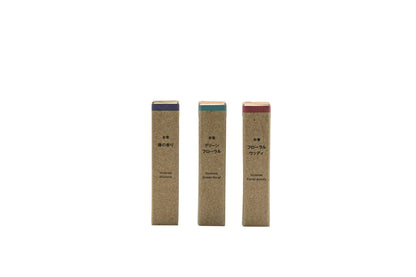 מקלות קטורת ניחוח טבעי ורגוע (תוצרת יפן) של- MUJI